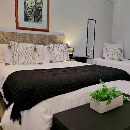 The Lantern Guesthouse Bloemfontein Exterior photo