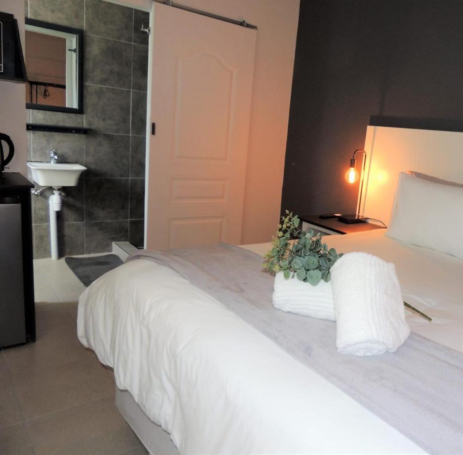 The Lantern Guesthouse Bloemfontein Exterior photo