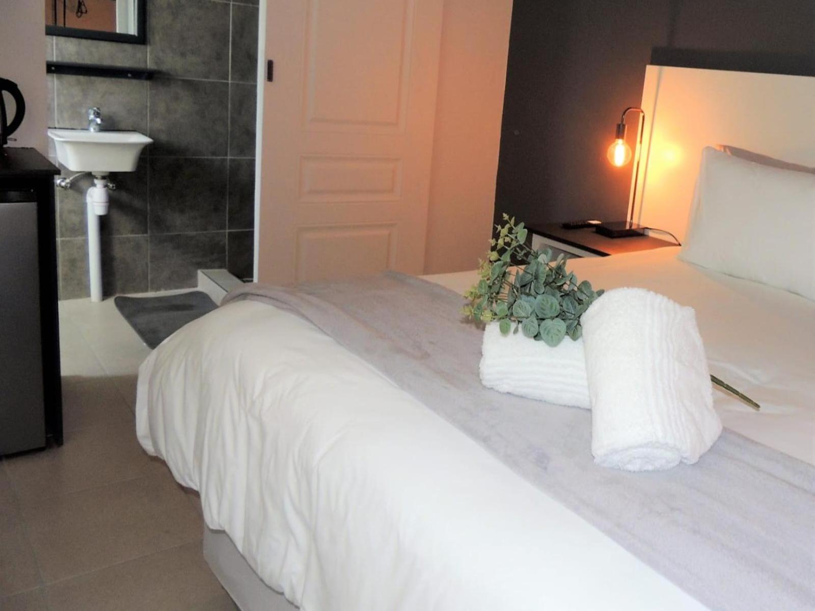 The Lantern Guesthouse Bloemfontein Room photo